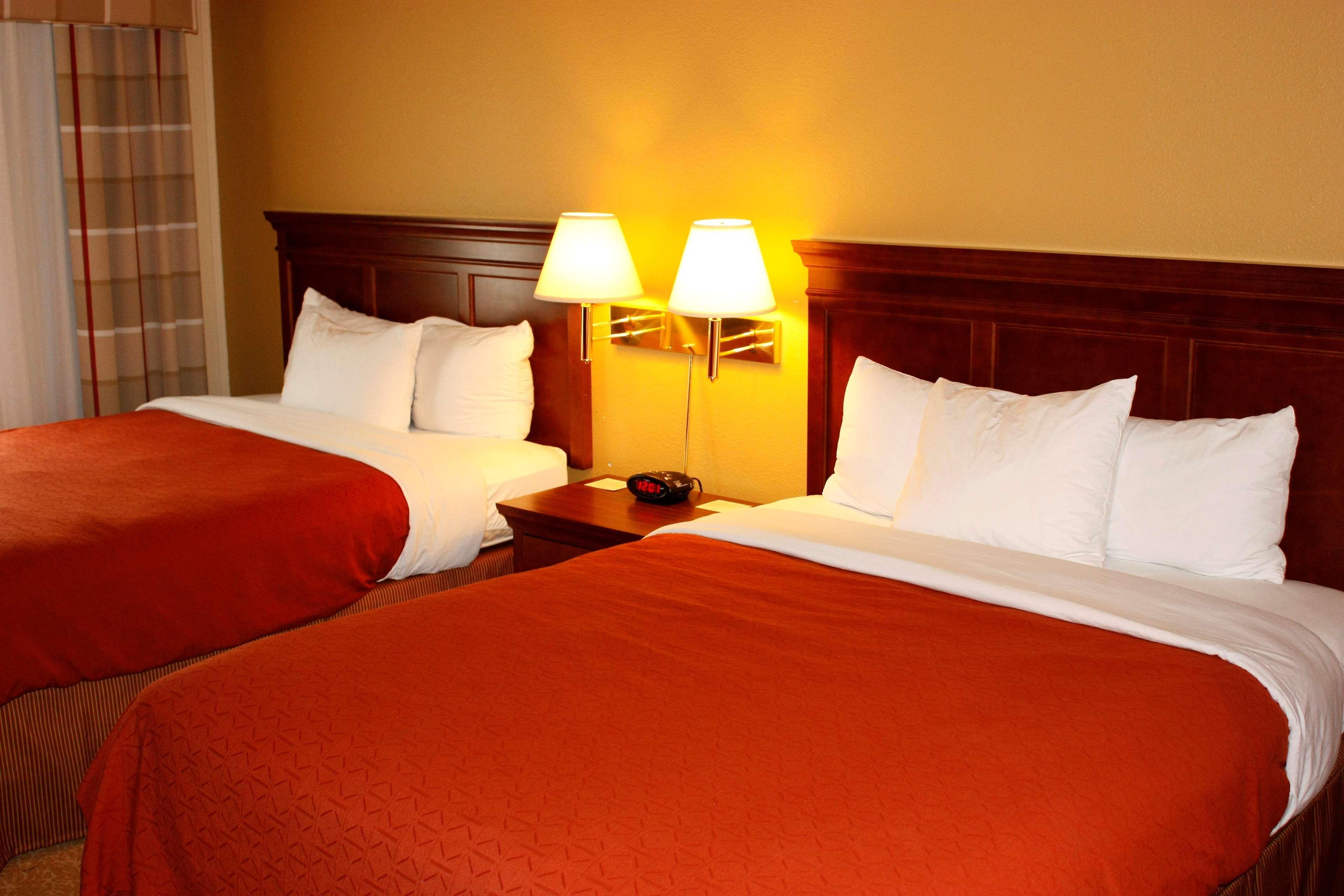 Country Inn & Suites By Radisson, Saskatoon, Sk Exteriör bild