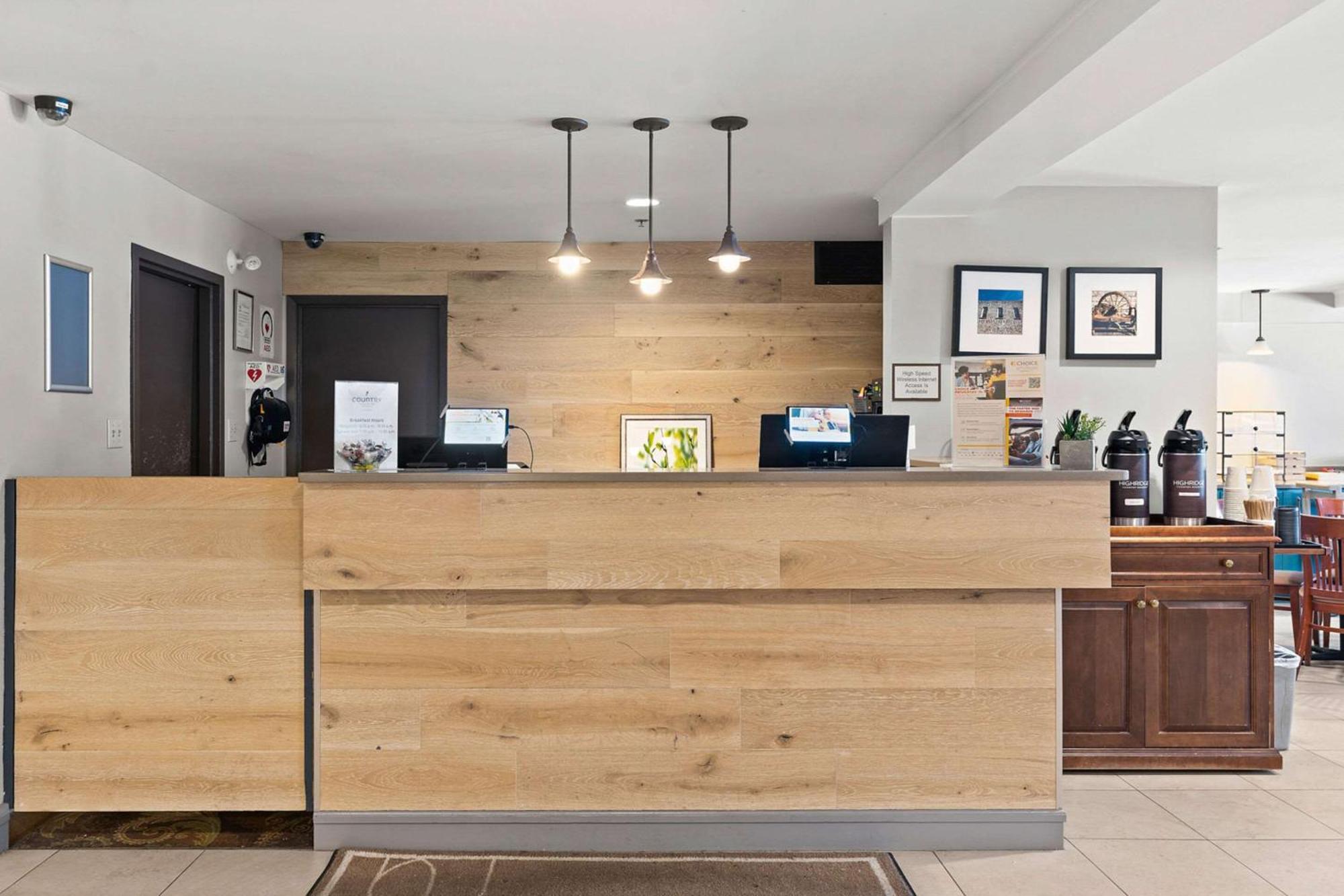 Country Inn & Suites By Radisson, Saskatoon, Sk Exteriör bild