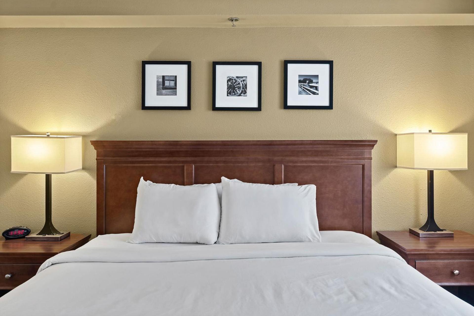 Country Inn & Suites By Radisson, Saskatoon, Sk Exteriör bild