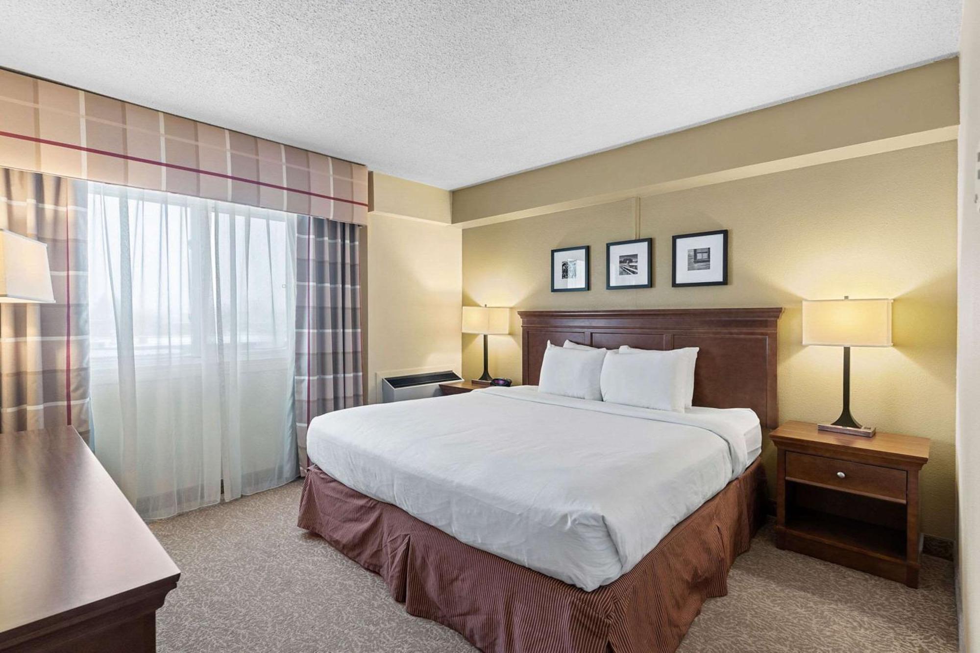 Country Inn & Suites By Radisson, Saskatoon, Sk Exteriör bild